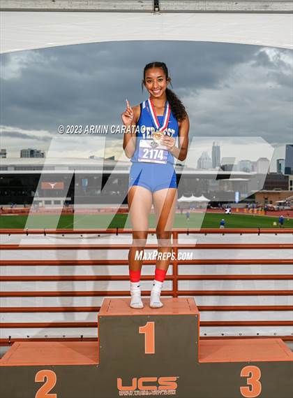 Thumbnail 3 in UIL 1A Track & Field Finals (Awards) photogallery.