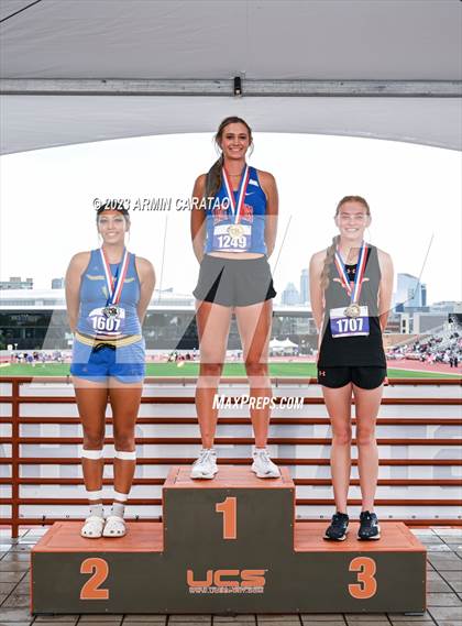 Thumbnail 1 in UIL 1A Track & Field Finals (Awards) photogallery.