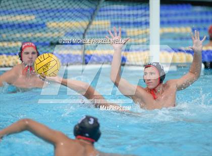 Thumbnail 3 in Murrieta Valley vs. Santana (America's Finest City Tournament) photogallery.