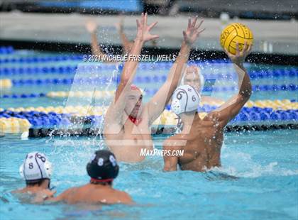 Thumbnail 2 in Murrieta Valley vs. Santana (America's Finest City Tournament) photogallery.