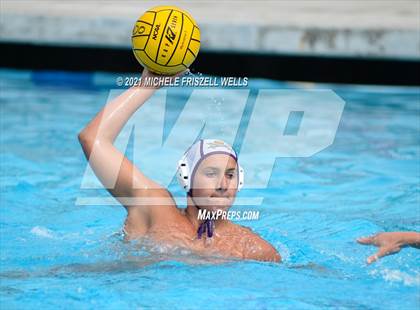 Thumbnail 2 in Murrieta Valley vs. Santana (America's Finest City Tournament) photogallery.