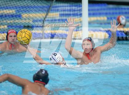 Thumbnail 2 in Murrieta Valley vs. Santana (America's Finest City Tournament) photogallery.