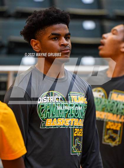Thumbnail 3 in Tatum vs. Madison (UIL 3A Region 2 Final) photogallery.