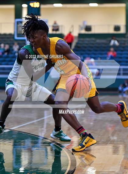Thumbnail 3 in Tatum vs. Madison (UIL 3A Region 2 Final) photogallery.