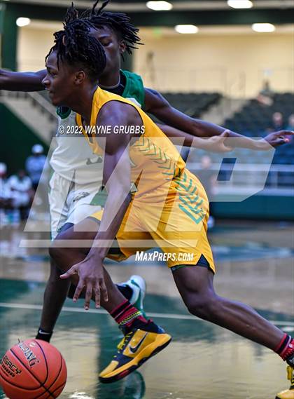 Thumbnail 1 in Tatum vs. Madison (UIL 3A Region 2 Final) photogallery.