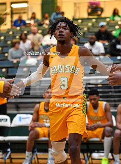 Thumbnail 3 in Tatum vs. Madison (UIL 3A Region 2 Final) photogallery.