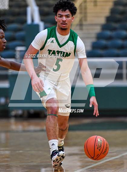 Thumbnail 2 in Tatum vs. Madison (UIL 3A Region 2 Final) photogallery.