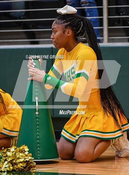Thumbnail 1 in Tatum vs. Madison (UIL 3A Region 2 Final) photogallery.