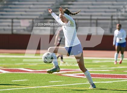 Thumbnail 1 in A&M Consolidated vs Tivy (College Station Classic) photogallery.