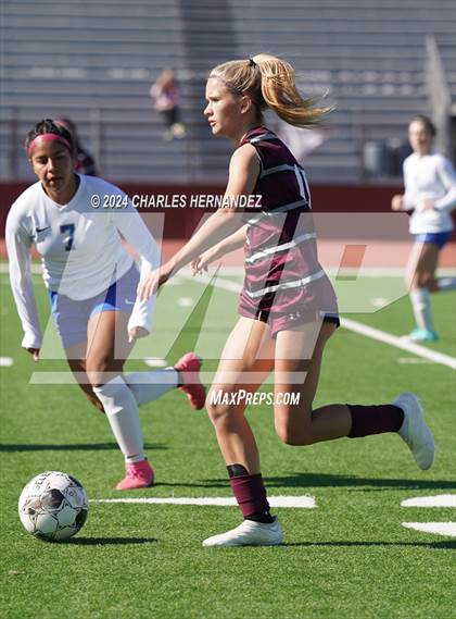 Thumbnail 1 in A&M Consolidated vs Tivy (College Station Classic) photogallery.