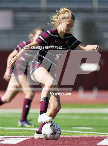 Thumbnail 2 in A&M Consolidated vs Tivy (College Station Classic) photogallery.