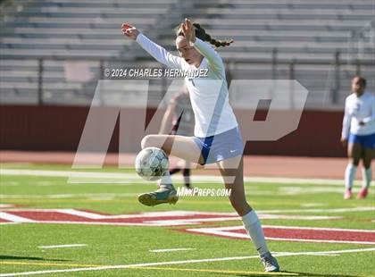 Thumbnail 3 in A&M Consolidated vs Tivy (College Station Classic) photogallery.