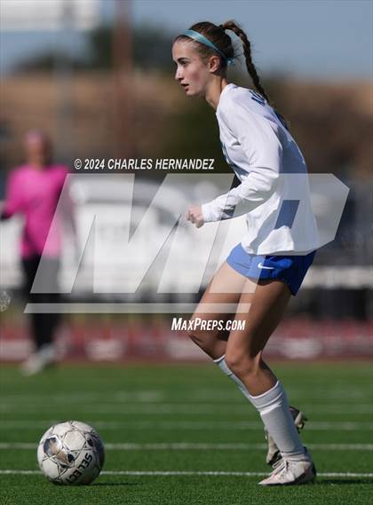 Thumbnail 2 in A&M Consolidated vs Tivy (College Station Classic) photogallery.