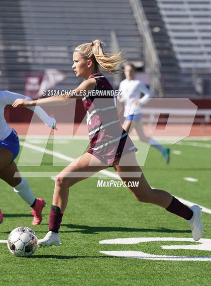 Thumbnail 2 in A&M Consolidated vs Tivy (College Station Classic) photogallery.