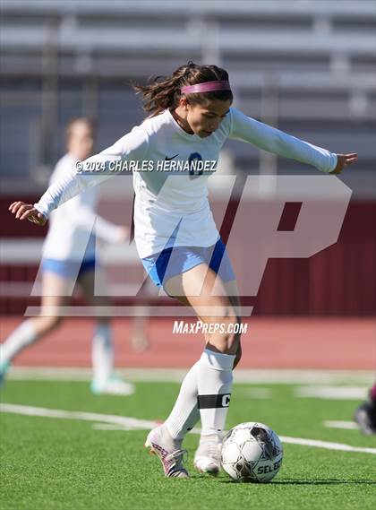 Thumbnail 2 in A&M Consolidated vs Tivy (College Station Classic) photogallery.