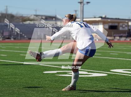 Thumbnail 2 in A&M Consolidated vs Tivy (College Station Classic) photogallery.