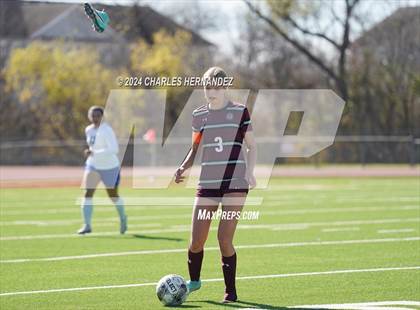 Thumbnail 2 in A&M Consolidated vs Tivy (College Station Classic) photogallery.