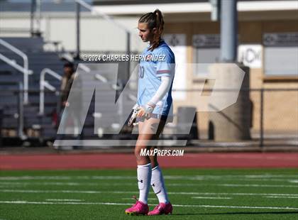 Thumbnail 1 in A&M Consolidated vs Tivy (College Station Classic) photogallery.