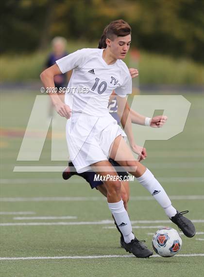 Thumbnail 1 in Teays Valley vs Bloom-Carroll photogallery.