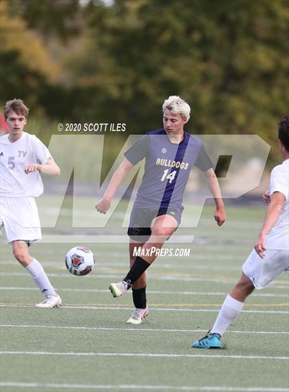 Thumbnail 1 in Teays Valley vs Bloom-Carroll photogallery.