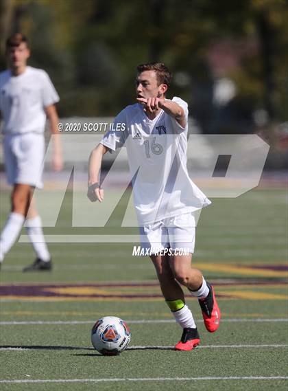 Thumbnail 1 in Teays Valley vs Bloom-Carroll photogallery.