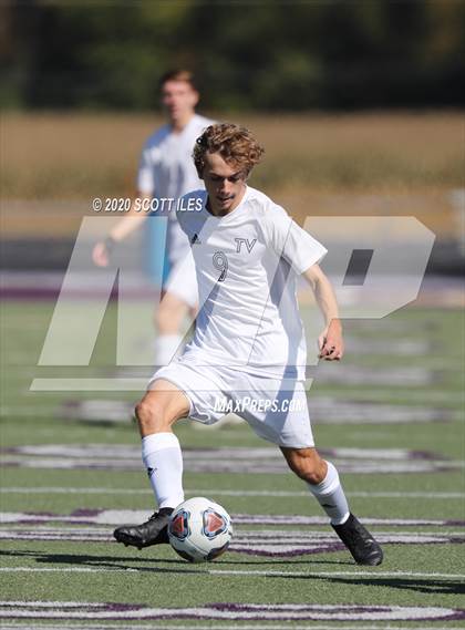 Thumbnail 3 in Teays Valley vs Bloom-Carroll photogallery.