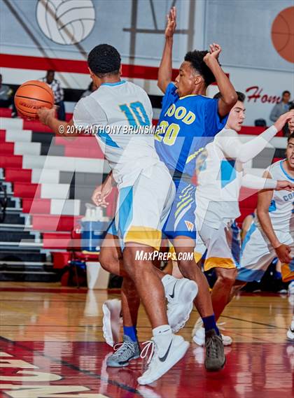 Thumbnail 3 in Center vs. Wood (Cordova Christmas Tournament) photogallery.