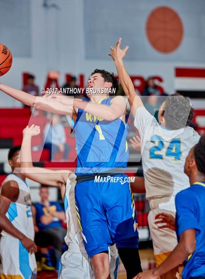 Thumbnail 3 in Center vs. Wood (Cordova Christmas Tournament) photogallery.