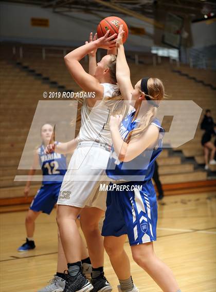 Thumbnail 2 in Marian @ Lincoln Southeast photogallery.