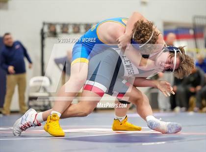 Thumbnail 2 in Lewisburg vs Oxford (Lewisburg Quad) photogallery.