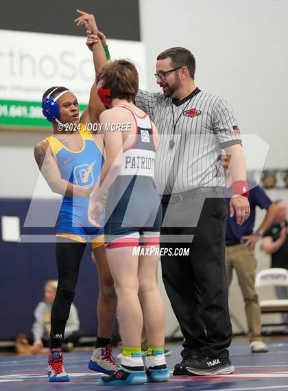 Thumbnail 2 in Lewisburg vs Oxford (Lewisburg Quad) photogallery.