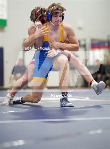 Thumbnail 2 in Lewisburg vs Oxford (Lewisburg Quad) photogallery.