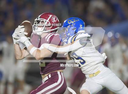 Thumbnail 3 in Vandebilt Catholic @ E.D. White photogallery.