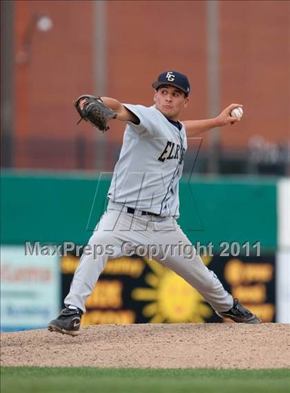 Thumbnail 3 in Elk Grove vs. Lincoln (Banner Island Classic) photogallery.
