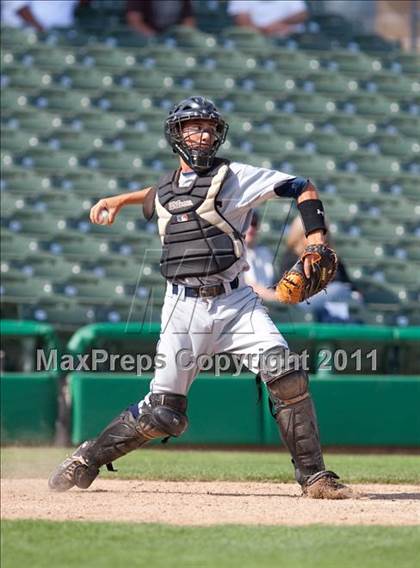 Thumbnail 1 in Elk Grove vs. Lincoln (Banner Island Classic) photogallery.