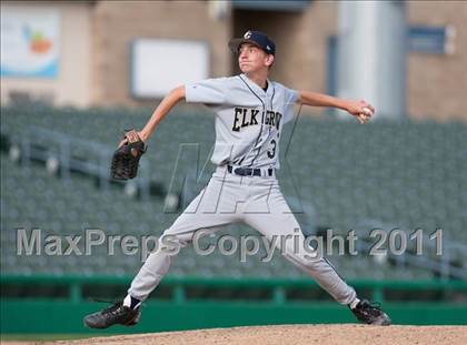 Thumbnail 2 in Elk Grove vs. Lincoln (Banner Island Classic) photogallery.