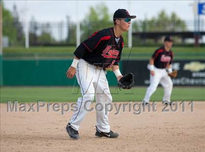 Thumbnail 3 in Elk Grove vs. Lincoln (Banner Island Classic) photogallery.