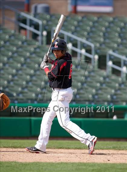 Thumbnail 3 in Elk Grove vs. Lincoln (Banner Island Classic) photogallery.