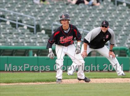 Thumbnail 2 in Elk Grove vs. Lincoln (Banner Island Classic) photogallery.