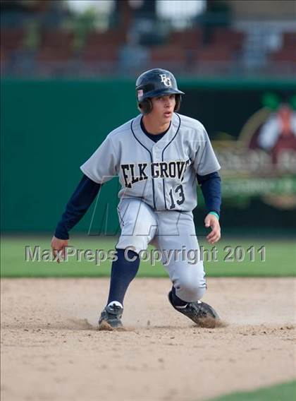 Thumbnail 1 in Elk Grove vs. Lincoln (Banner Island Classic) photogallery.