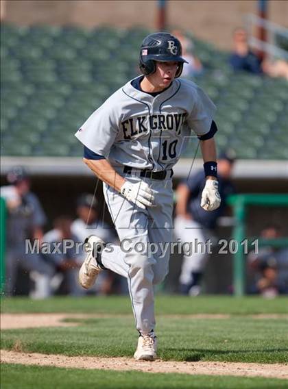 Thumbnail 2 in Elk Grove vs. Lincoln (Banner Island Classic) photogallery.