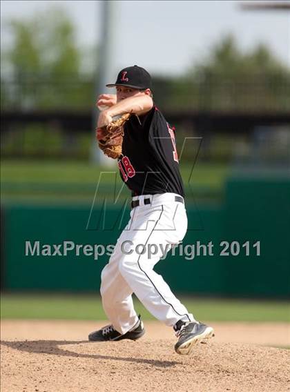 Thumbnail 3 in Elk Grove vs. Lincoln (Banner Island Classic) photogallery.