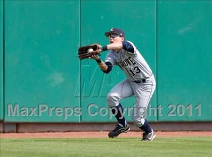 Thumbnail 2 in Elk Grove vs. Lincoln (Banner Island Classic) photogallery.