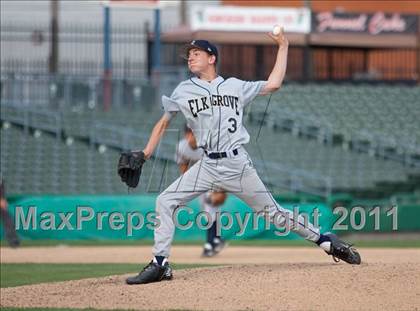 Thumbnail 2 in Elk Grove vs. Lincoln (Banner Island Classic) photogallery.