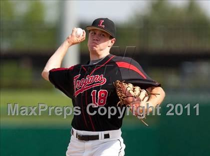 Thumbnail 2 in Elk Grove vs. Lincoln (Banner Island Classic) photogallery.