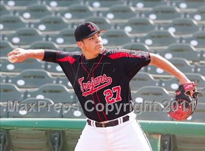 Thumbnail 1 in Elk Grove vs. Lincoln (Banner Island Classic) photogallery.