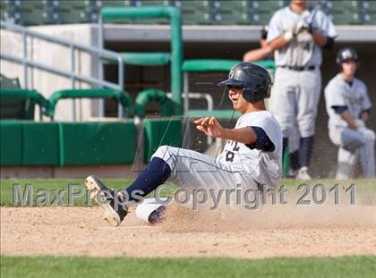 Thumbnail 3 in Elk Grove vs. Lincoln (Banner Island Classic) photogallery.
