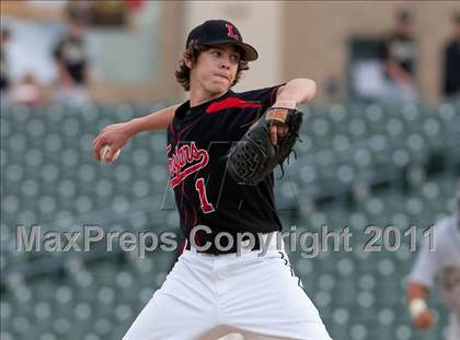 Thumbnail 1 in Elk Grove vs. Lincoln (Banner Island Classic) photogallery.