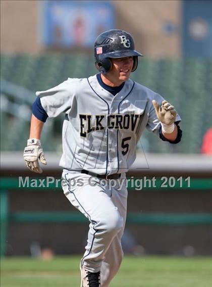 Thumbnail 1 in Elk Grove vs. Lincoln (Banner Island Classic) photogallery.