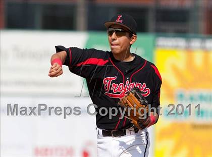 Thumbnail 1 in Elk Grove vs. Lincoln (Banner Island Classic) photogallery.